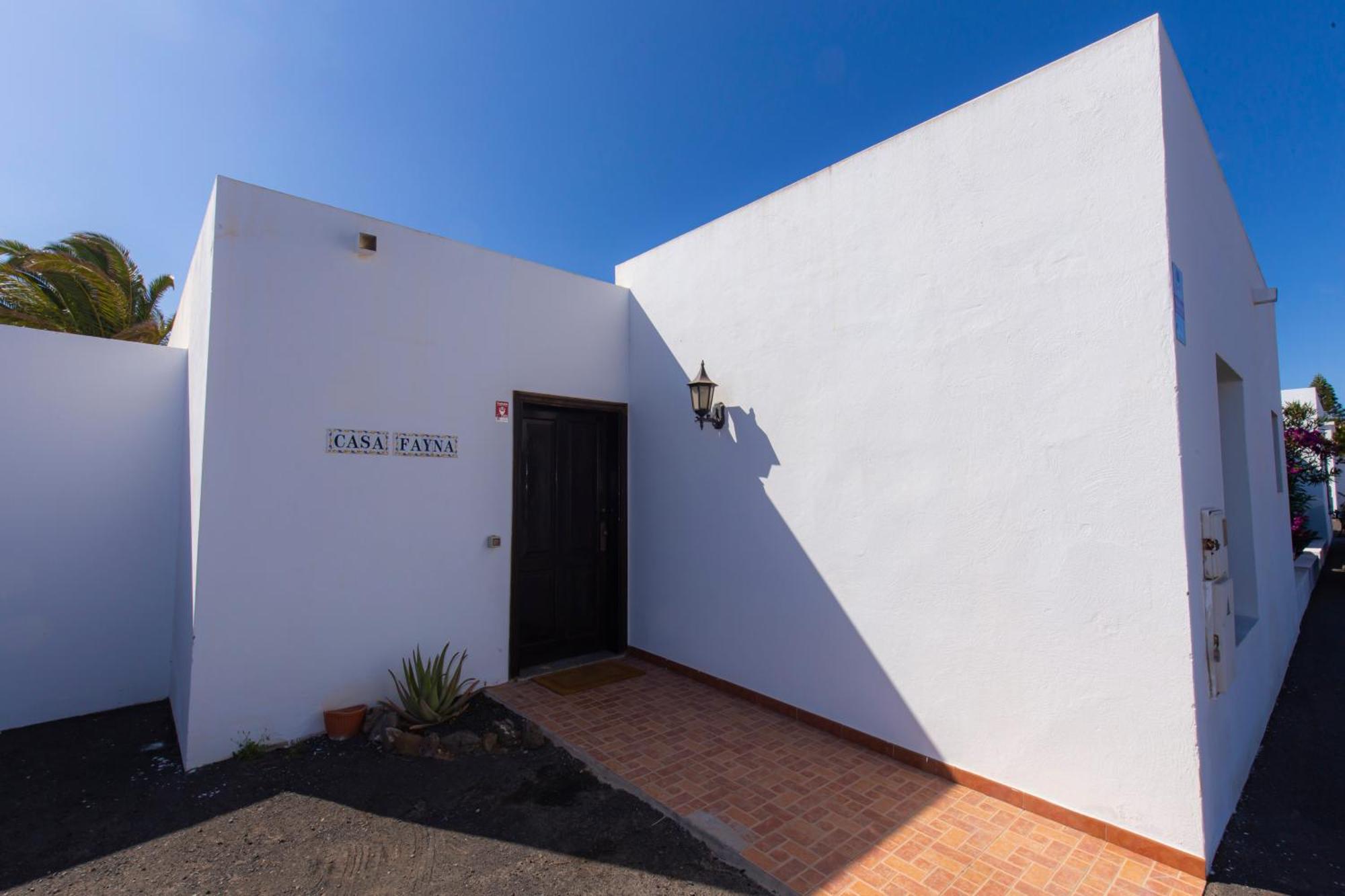 Villas Reina Costa Teguise Exterior photo